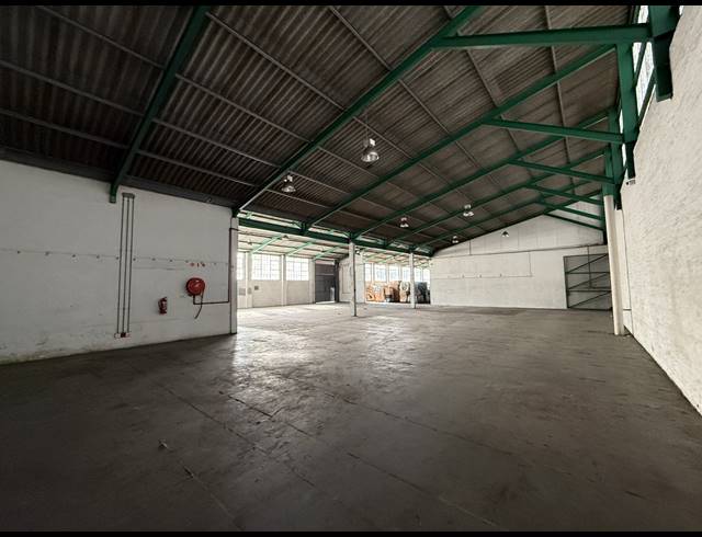 3,544M² WAREHOUSE TO LET IN EPPING INDUSTRIAL